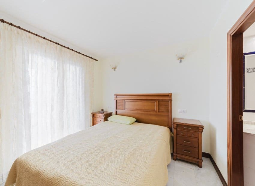 3 quarto Apartamento de Praia para venda em Torrevieja com piscina - 363 900 € (Ref: 9525344)