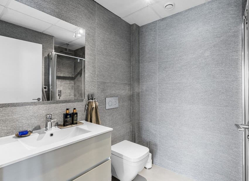 2 soveværelse Penthouse til salg i Gran Alacant med swimmingpool - € 419.000 (Ref: 9525346)