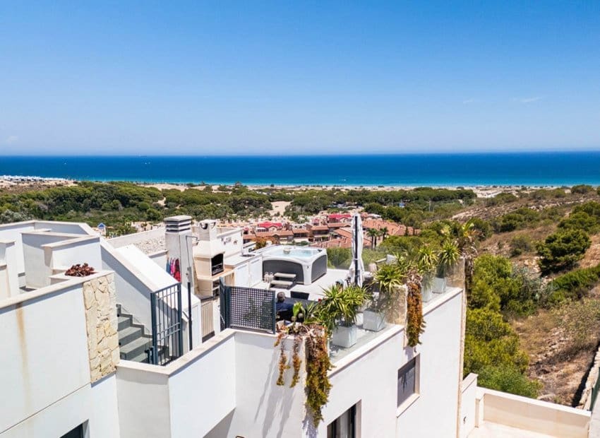 2 soveværelse Penthouse til salg i Gran Alacant med swimmingpool - € 419.000 (Ref: 9525346)