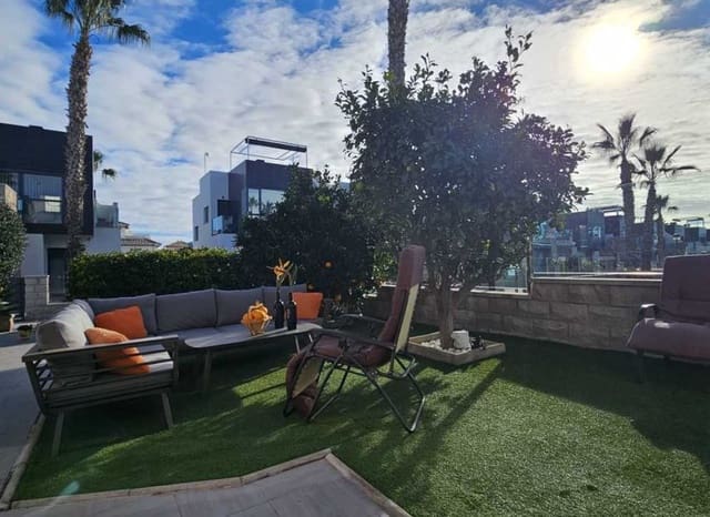 3 makuuhuone Paritalo myytävänä paikassa Rojales mukana uima-altaan - 410 000 € (Ref: 9525347)