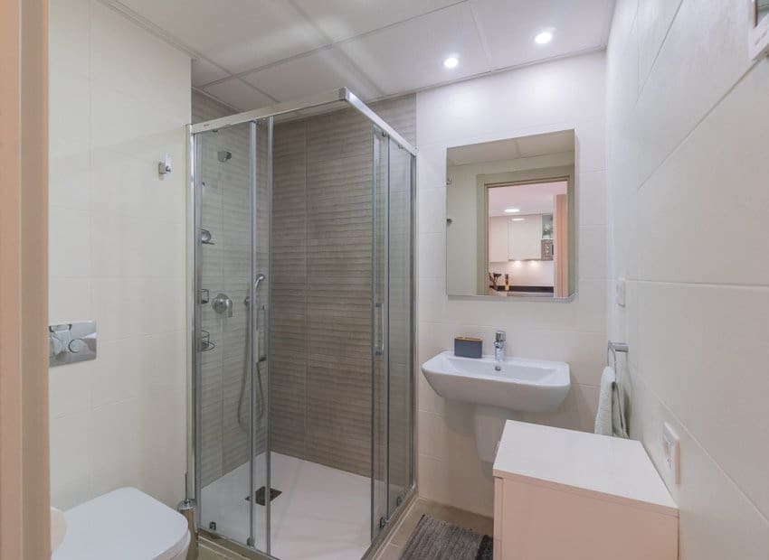 Apartamento de 2 habitaciones en Playa Flamenca en venta con piscina - 399.000 € (Ref: 9525348)