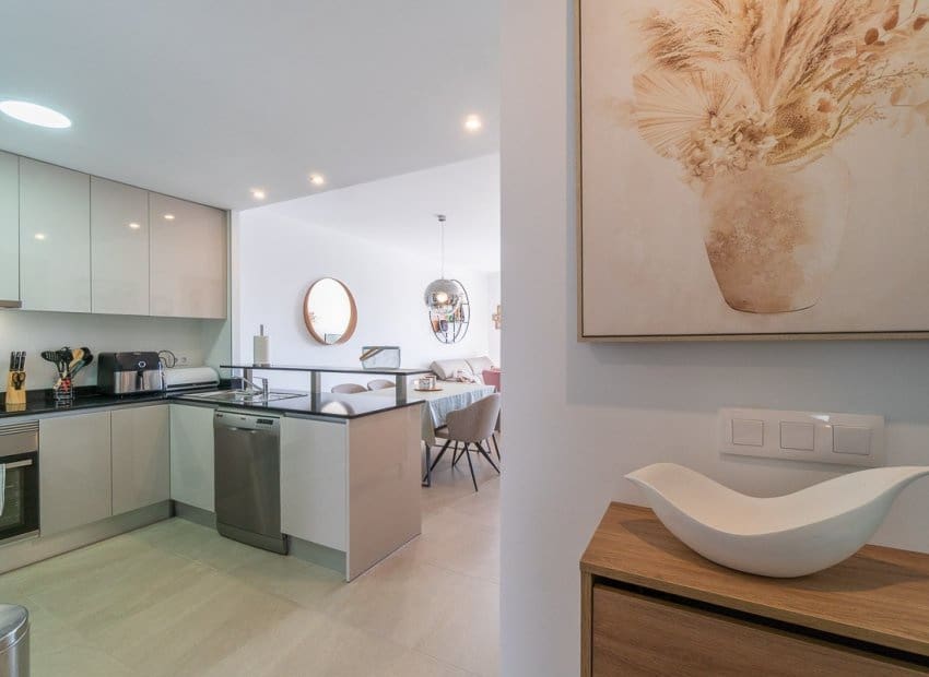 Apartamento de 2 habitaciones en Playa Flamenca en venta con piscina - 399.000 € (Ref: 9525348)