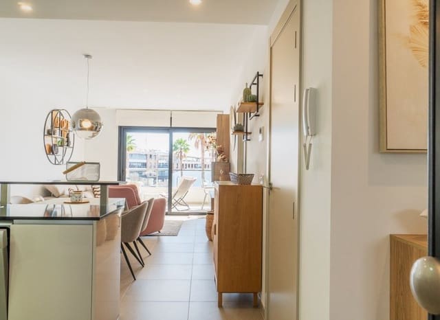 Apartamento de 2 habitaciones en Playa Flamenca, Orihuela en venta con piscina - 399.000 € (Ref: 9525348)