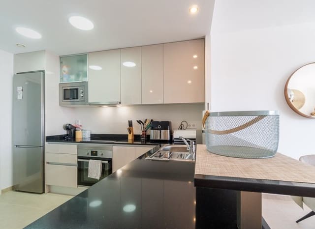 Apartamento de 2 habitaciones en Playa Flamenca, Orihuela en venta con piscina - 399.000 € (Ref: 9525348)