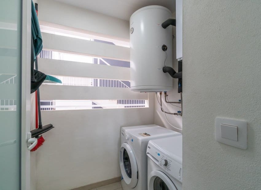 Apartamento de 2 habitaciones en Playa Flamenca en venta con piscina - 399.000 € (Ref: 9525348)