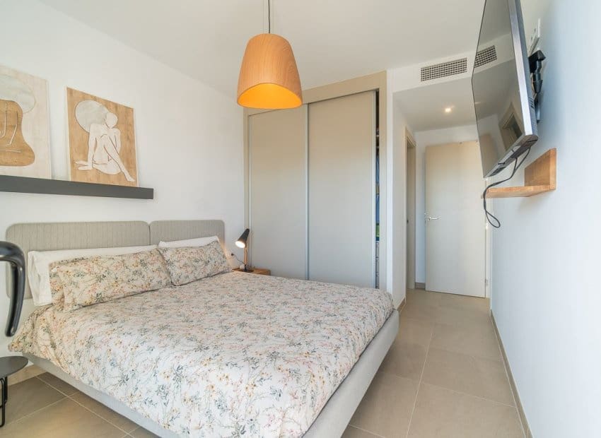 Apartamento de 2 habitaciones en Playa Flamenca en venta con piscina - 399.000 € (Ref: 9525348)