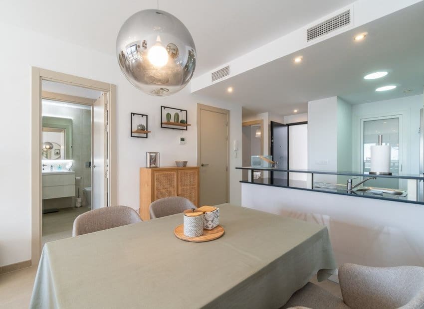 Apartamento de 2 habitaciones en Playa Flamenca en venta con piscina - 399.000 € (Ref: 9525348)