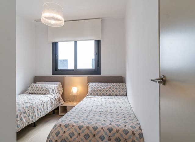 Apartamento de 2 habitaciones en Playa Flamenca, Orihuela en venta con piscina - 399.000 € (Ref: 9525348)