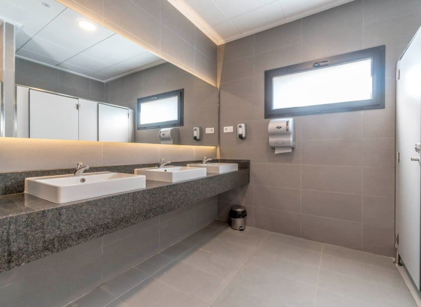 Apartamento de 2 habitaciones en Playa Flamenca en venta con piscina - 399.000 € (Ref: 9525348)