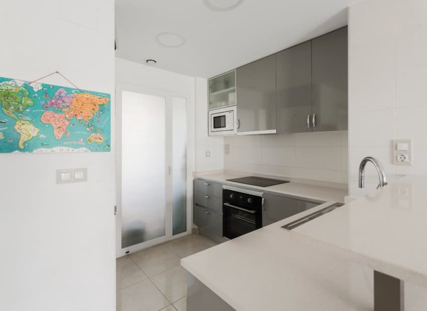 Apartamento de 3 habitaciones en Orihuela Costa en venta con piscina - 379.000 € (Ref: 9525351)