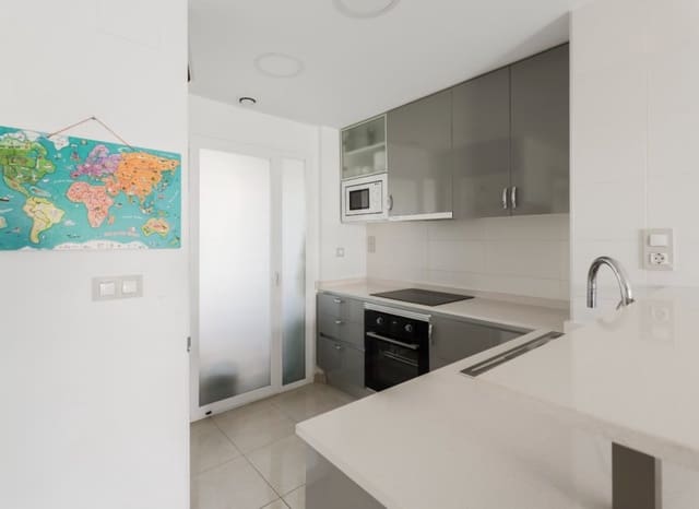 Apartamento de 3 habitaciones en La Zenia, Orihuela en venta con piscina - 379.000 € (Ref: 9525351)