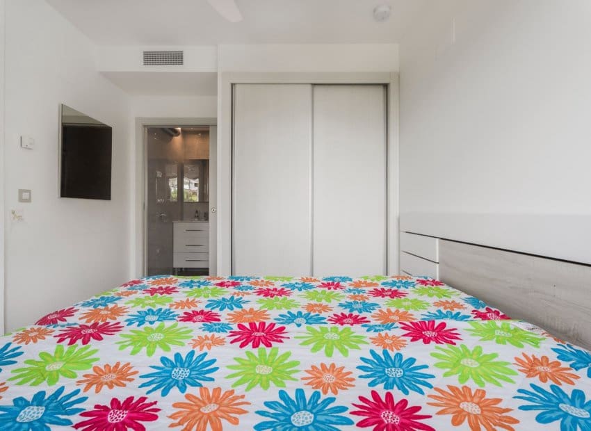 Apartamento de 3 habitaciones en Orihuela Costa en venta con piscina - 379.000 € (Ref: 9525351)