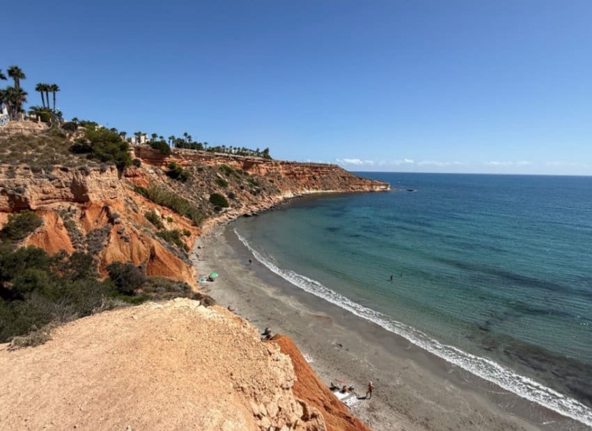 3 soverom Hus til salgs i Orihuela Costa med svømmebasseng - € 369 000 (Ref: 9525354)