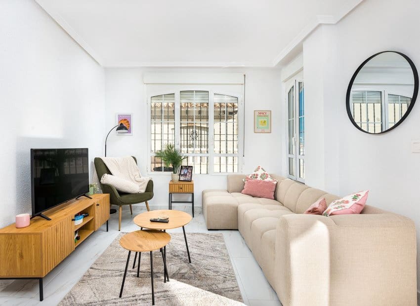 3 soveværelse Villa til salg i Orihuela Costa med swimmingpool - € 365.000 (Ref: 9525355)