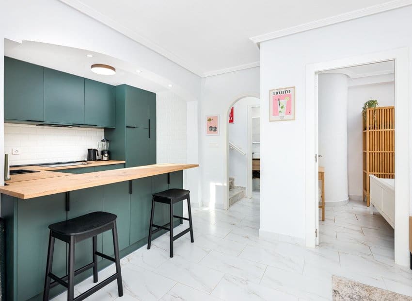 3 soveværelse Villa til salg i Orihuela Costa med swimmingpool - € 365.000 (Ref: 9525355)