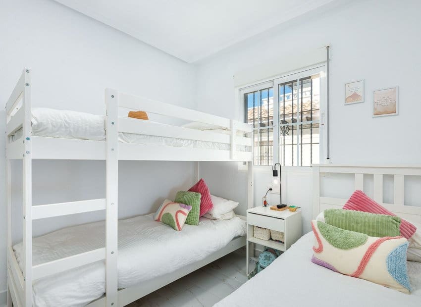 3 soveværelse Villa til salg i Orihuela Costa med swimmingpool - € 365.000 (Ref: 9525355)