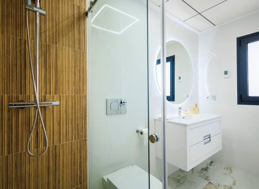 Chalet de 3 habitaciones en Pilar de la Horadada en venta con piscina - 399.000 € (Ref: 9525359)