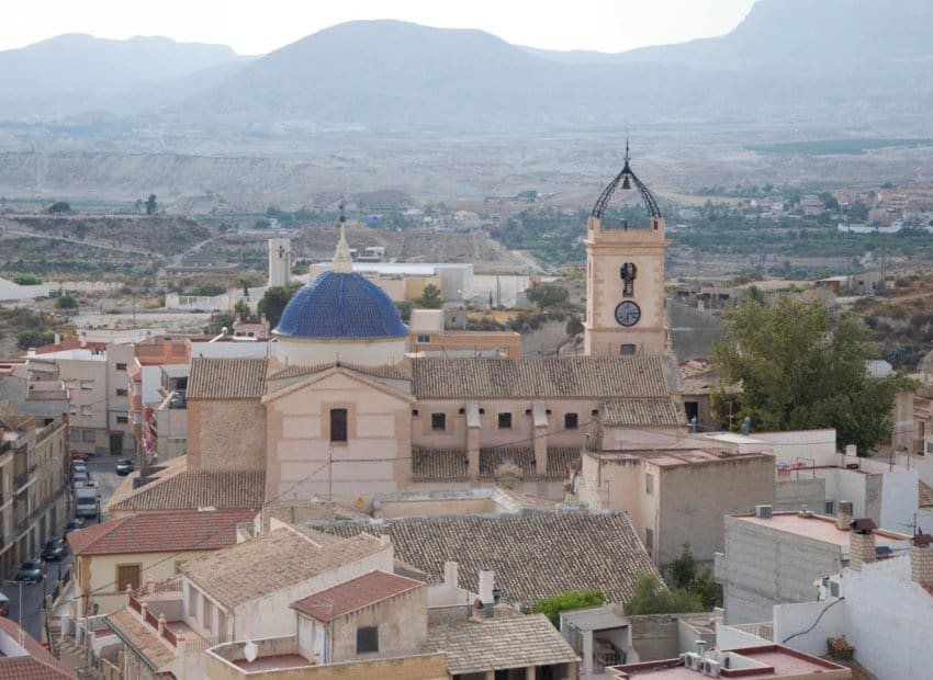 3 soveværelse Villa til salg i Fortuna med swimmingpool - € 350.000 (Ref: 9525376)