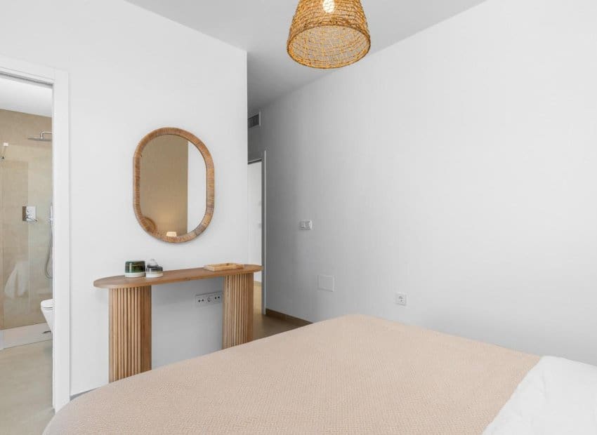 2 soveværelse Strandlejlighed til salg i Mar de Cristal med swimmingpool - € 325.000 (Ref: 9525390)