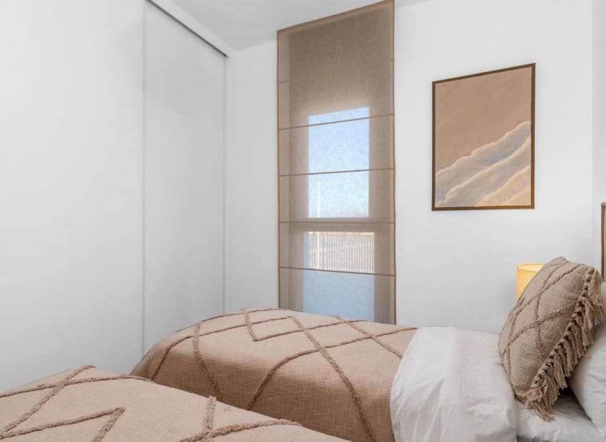 2 soveværelse Strandlejlighed til salg i Mar de Cristal med swimmingpool - € 325.000 (Ref: 9525390)