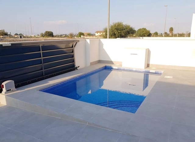 3 soveværelse Semi-Rækkehus til salg i Daya Nueva med swimmingpool - € 307.000 (Ref: 9525399)