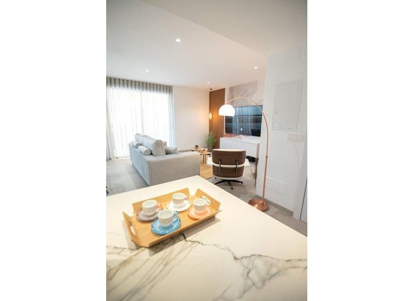 3 soveværelse Lejlighed til salg i San Pedro del Pinatar med swimmingpool - € 289.000 (Ref: 9525420)