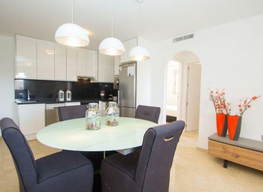 2 soveværelse Lejlighed til salg i Filipinas med swimmingpool - € 283.000 (Ref: 9525424)