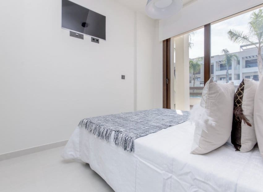 Bungalow de 2 habitaciones en Los Balcones en venta con piscina - 275.000 € (Ref: 9525427)