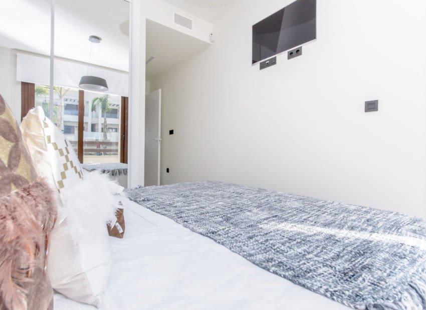 Bungalow de 2 habitaciones en Los Balcones en venta con piscina - 275.000 € (Ref: 9525427)