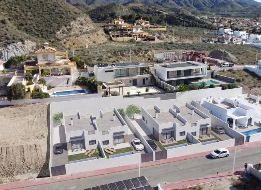 3 soveværelse Semi-Rækkehus til salg i Mazarron med swimmingpool - € 239.900 (Ref: 9525441)