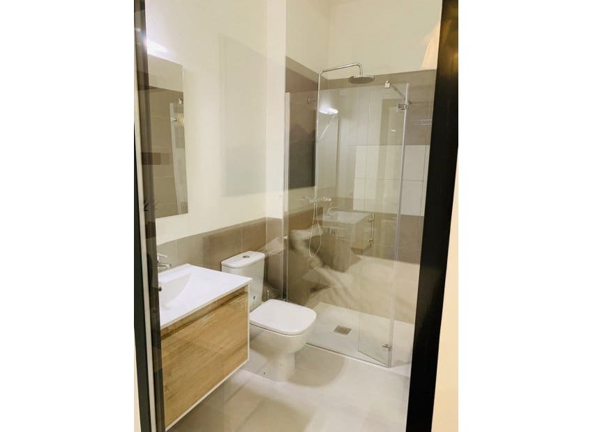 2 bedroom Apartment for sale in Alhama de Murcia with pool - € 191,900 (Ref: 9525461)