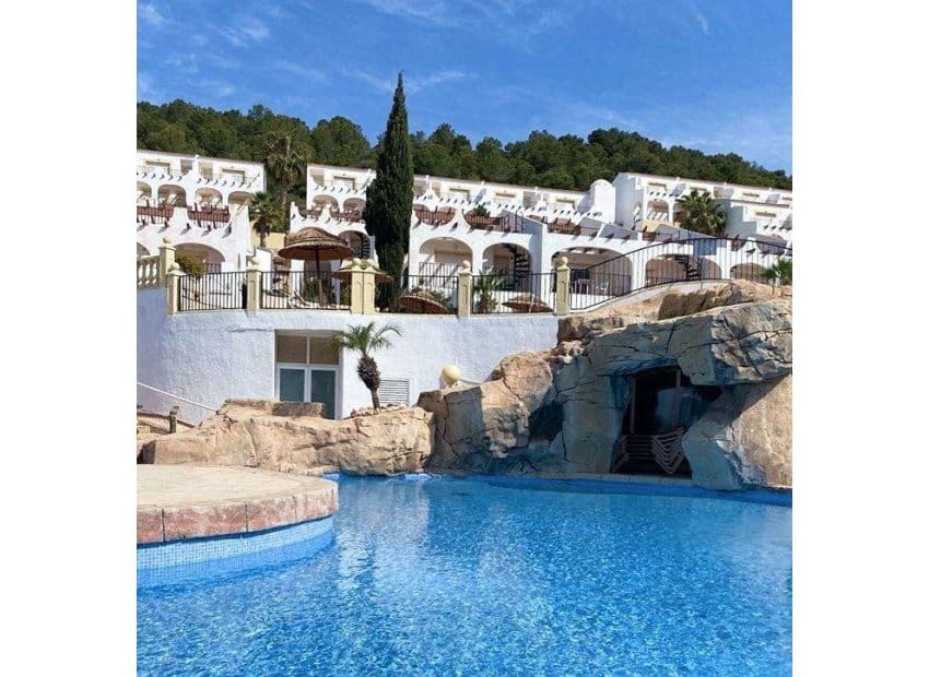 1 Zimmer Bungalow zu verkaufen in Calpe / Calp mit Pool - 180.000 € (Ref: 9525466)