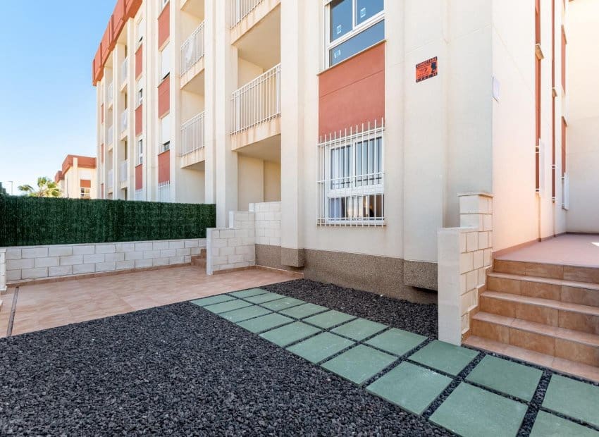 1 soveværelse Lejlighed til salg i Orihuela Costa med swimmingpool - € 132.500 (Ref: 9525476)