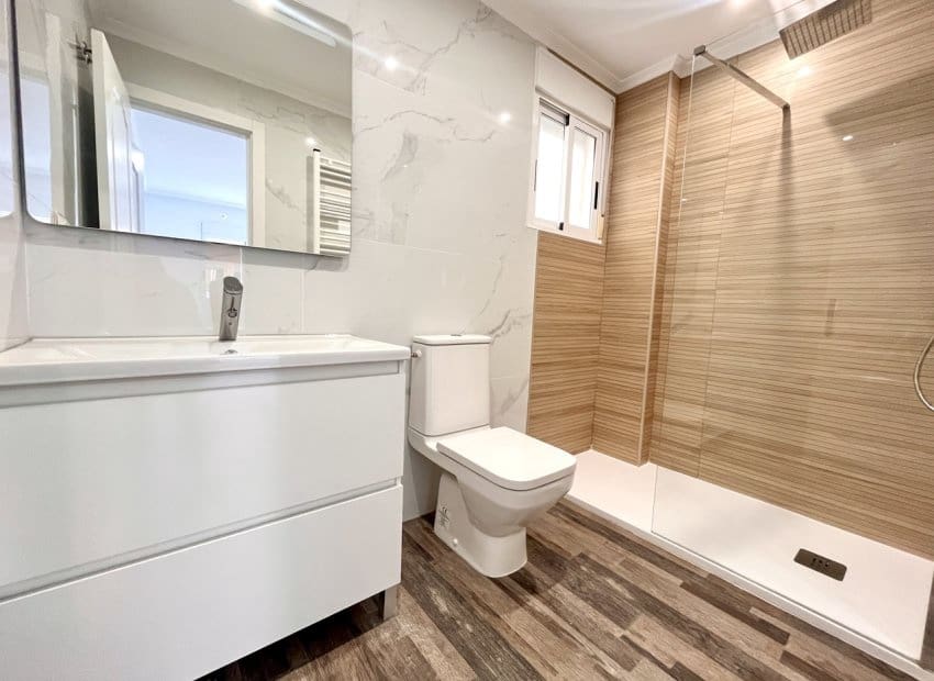 2 soveværelse Lejlighed til salg i San Miguel de Salinas med swimmingpool - € 136.000 (Ref: 9525478)