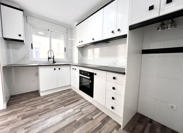 2 soveværelse Lejlighed til salg i San Miguel de Salinas med swimmingpool - € 136.000 (Ref: 9525478)