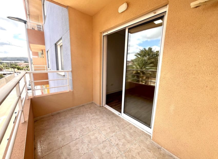 2 soveværelse Lejlighed til salg i San Miguel de Salinas med swimmingpool - € 136.000 (Ref: 9525478)