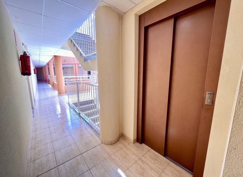 2 soveværelse Lejlighed til salg i San Miguel de Salinas med swimmingpool - € 136.000 (Ref: 9525478)