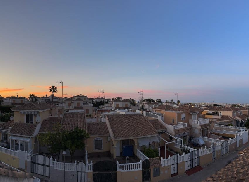 3 Zimmer Villa zu verkaufen in Los Altos mit Pool - 150.000 € (Ref: 9525479)