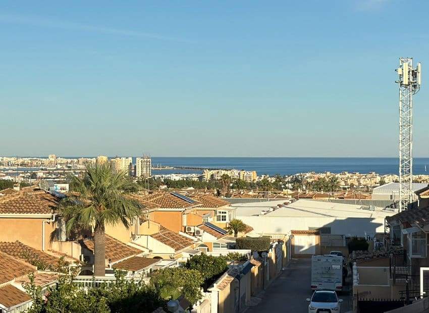 3 Zimmer Villa zu verkaufen in Los Altos mit Pool - 150.000 € (Ref: 9525479)