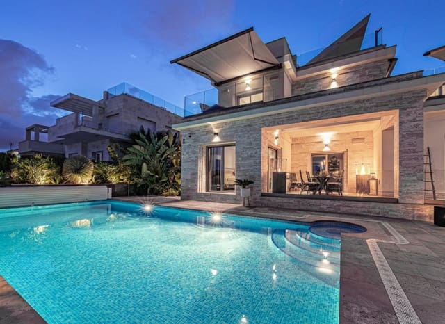 6 slaapkamer Villa te koop in La Zenia, Orihuela met zwembad - € 2.950.000 (Ref: 9525480)