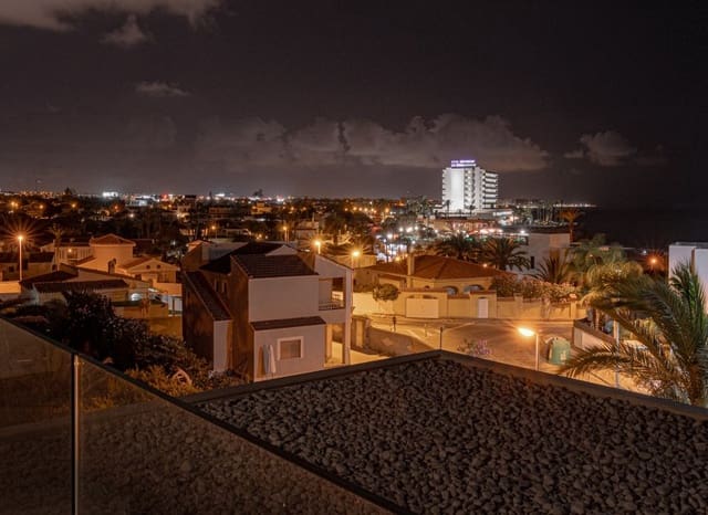 6 slaapkamer Villa te koop in La Zenia, Orihuela met zwembad - € 2.950.000 (Ref: 9525480)