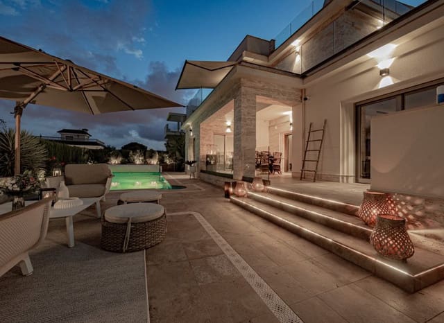 6 slaapkamer Villa te koop in La Zenia, Orihuela met zwembad - € 2.950.000 (Ref: 9525480)