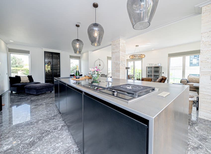 6 slaapkamer Villa te koop in La Zenia met zwembad - € 2.950.000 (Ref: 9525480)