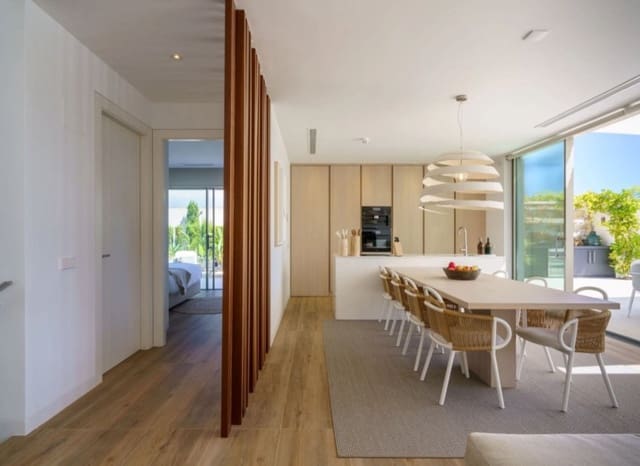 5 soveværelse Villa til salg i San Miguel de Salinas med swimmingpool - € 1.975.000 (Ref: 9525481)