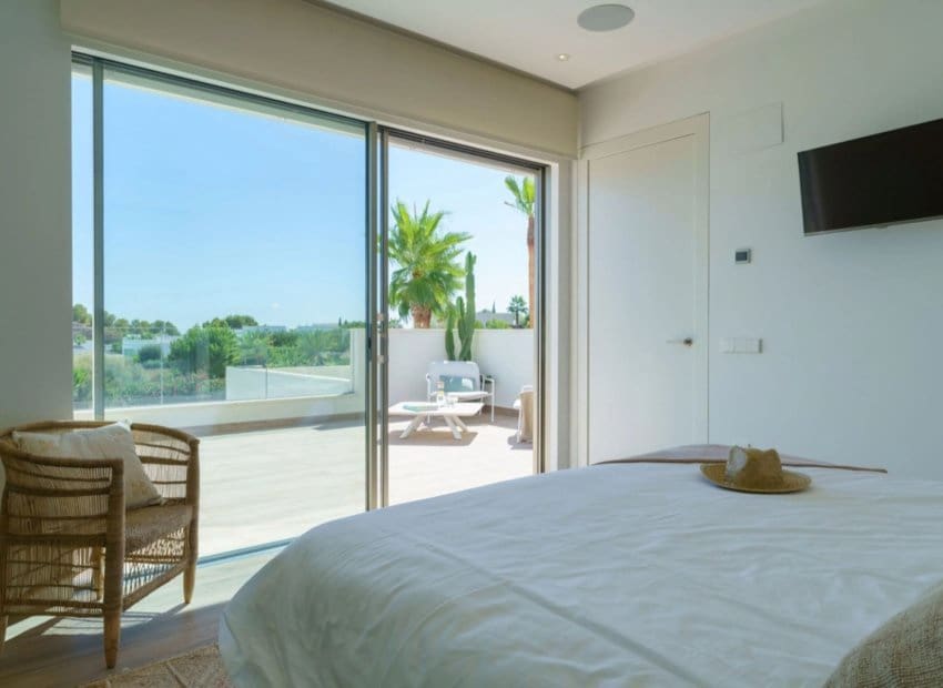 5 soveværelse Villa til salg i San Miguel de Salinas med swimmingpool - € 1.975.000 (Ref: 9525481)