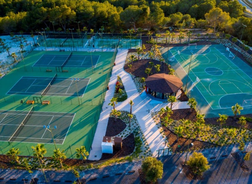 5 soveværelse Villa til salg i San Miguel de Salinas med swimmingpool - € 1.975.000 (Ref: 9525481)