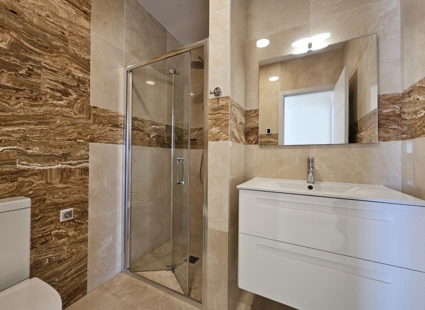 5 soveværelse Villa til salg i La Zenia med swimmingpool - € 1.500.000 (Ref: 9525482)