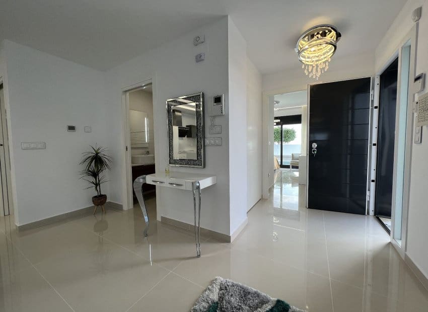 5 chambre Villa/Maison à vendre à San Miguel de Salinas avec piscine - 849 000 € (Ref: 9525484)