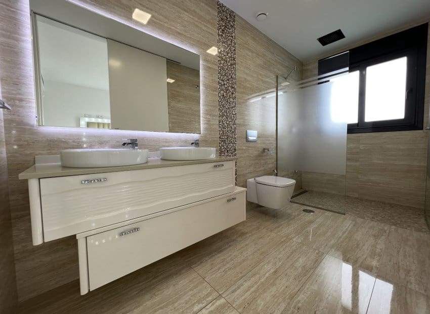 5 chambre Villa/Maison à vendre à San Miguel de Salinas avec piscine - 849 000 € (Ref: 9525484)