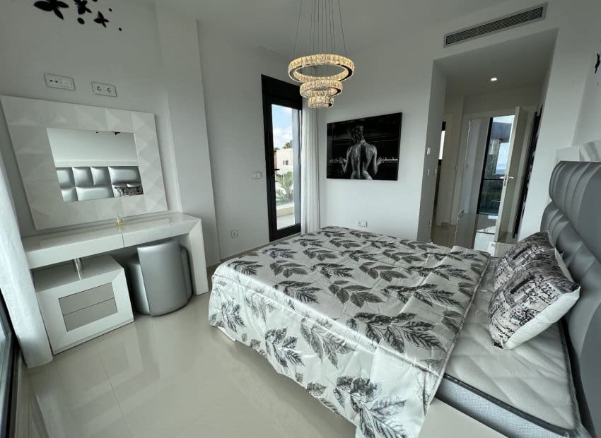 5 chambre Villa/Maison à vendre à San Miguel de Salinas avec piscine - 849 000 € (Ref: 9525484)